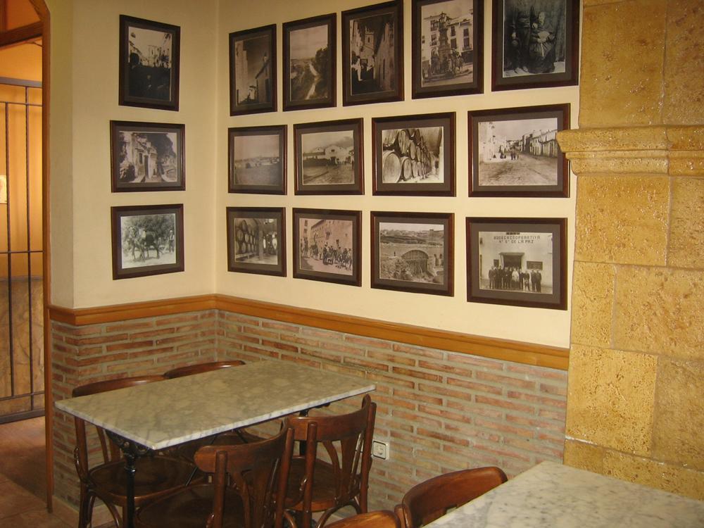 La Posa Hostel Villar del Arzobispo Exterior foto